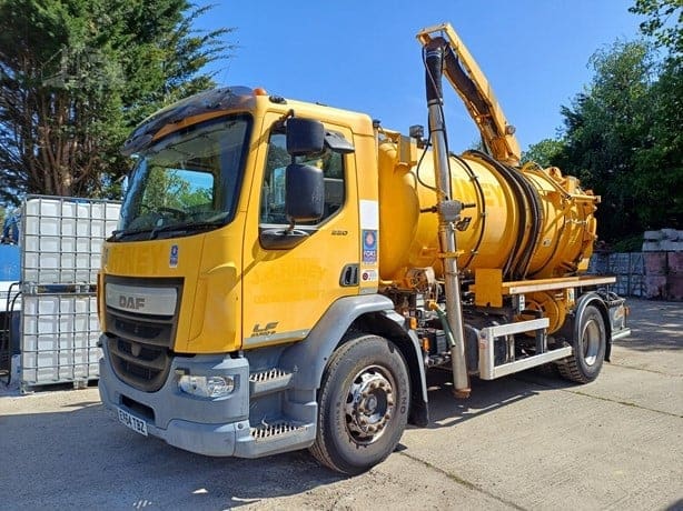 2014 DAF LF220 2