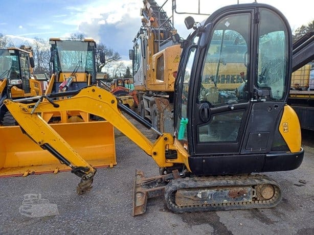 2016 JCB 16C 1