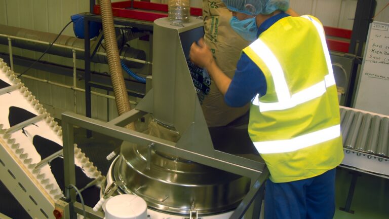 Bag dump station – 3in1 Sieve how it works 768x432